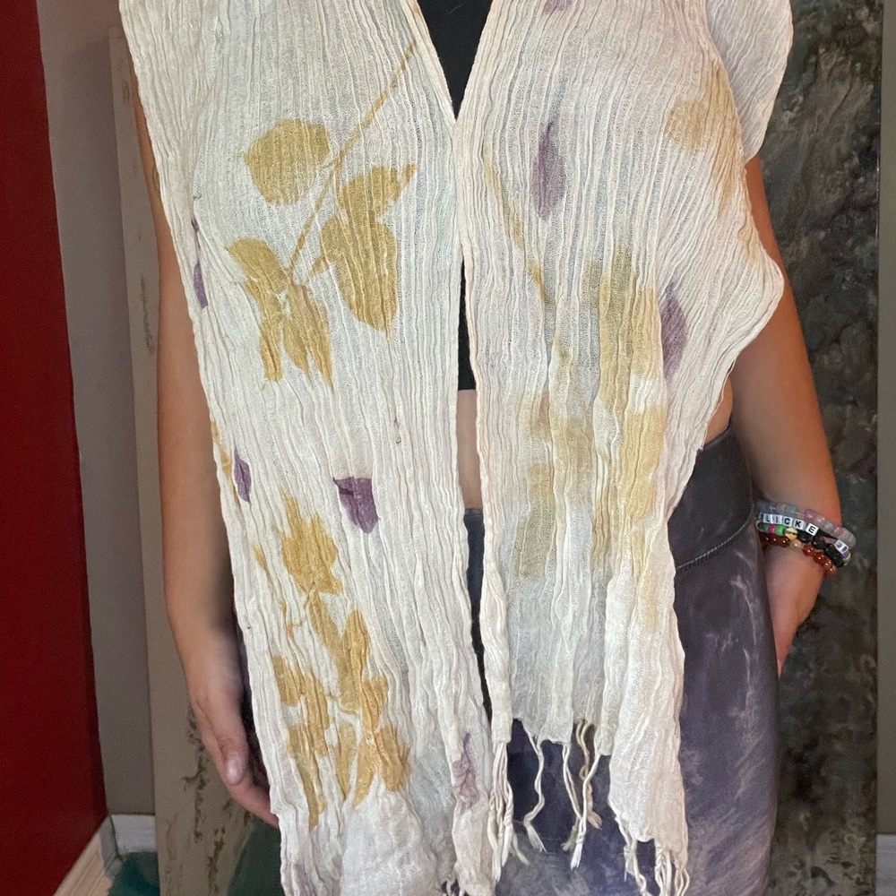 Dyed scarf